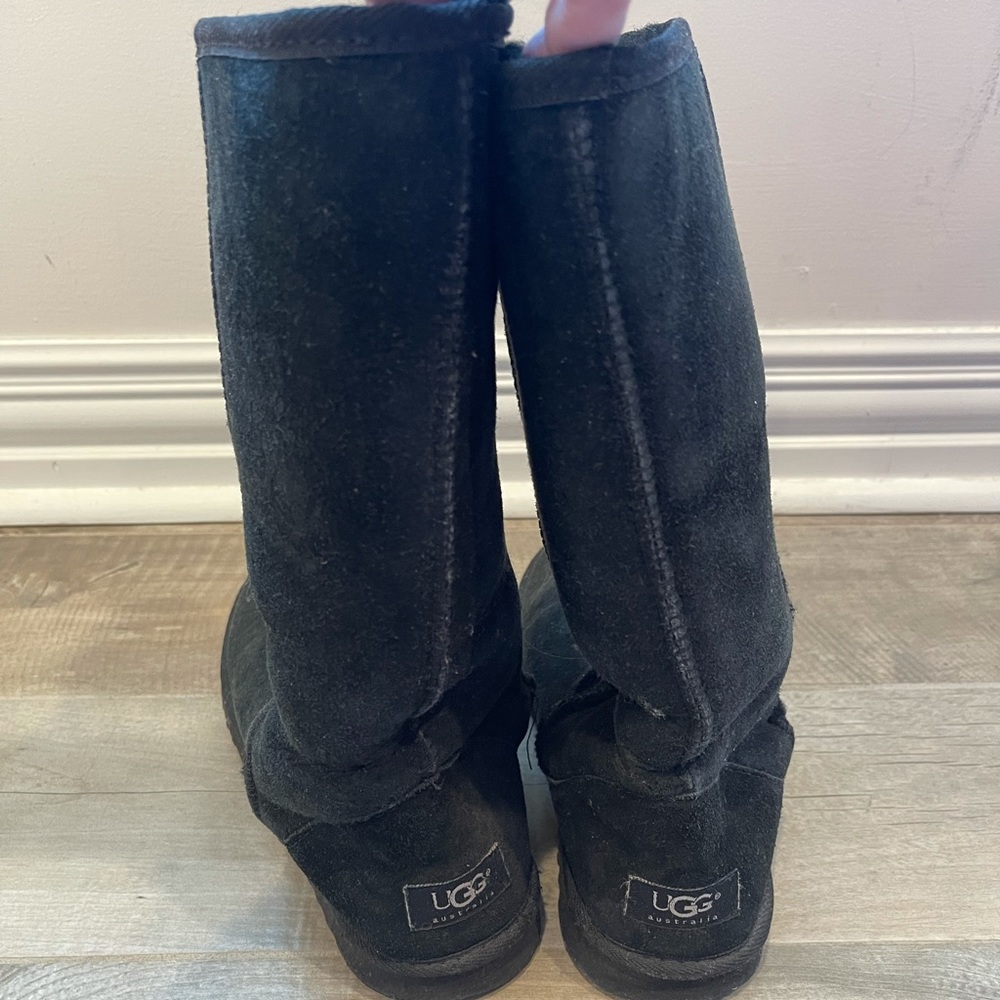 Worn size 7 Ugg Boots